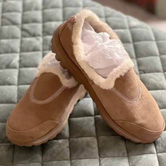 Skechers GoWalk Suede & Faux Shearling Plush Slip On Shoes… - Picture 8 of 8